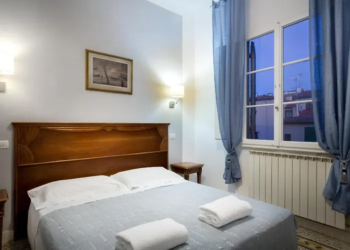 בית הארחה Casa Micol - Centro 3*